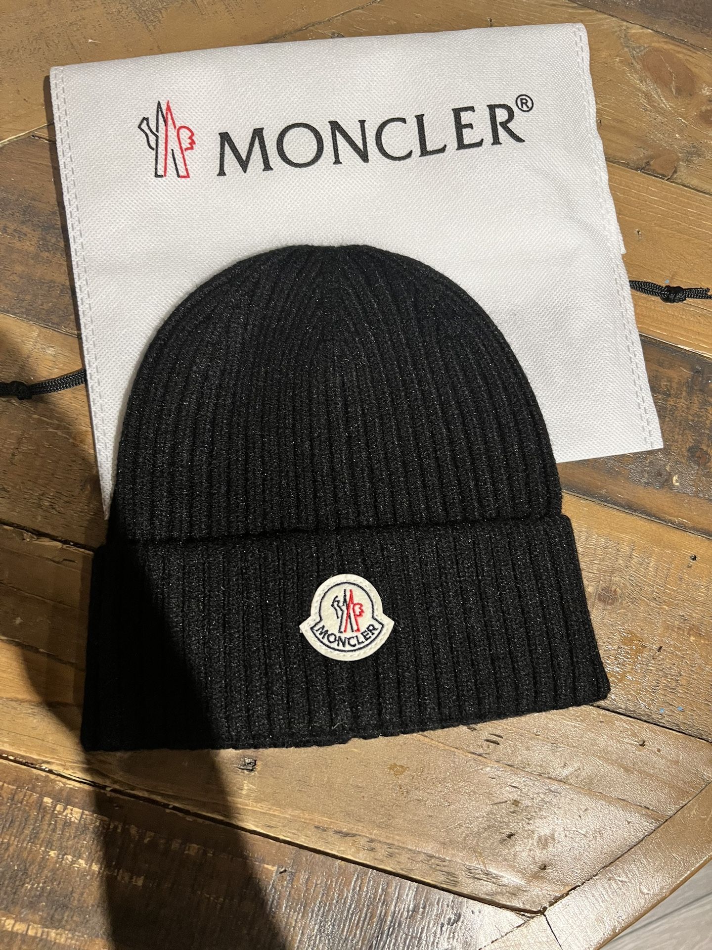 Moncler Beanie Cashmere Unisex New