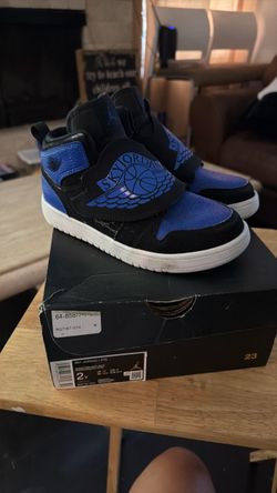 Nike Sky Jordan 1 PS Toddler Size 2Y