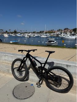Trek Full Suspension Mountain Bike
