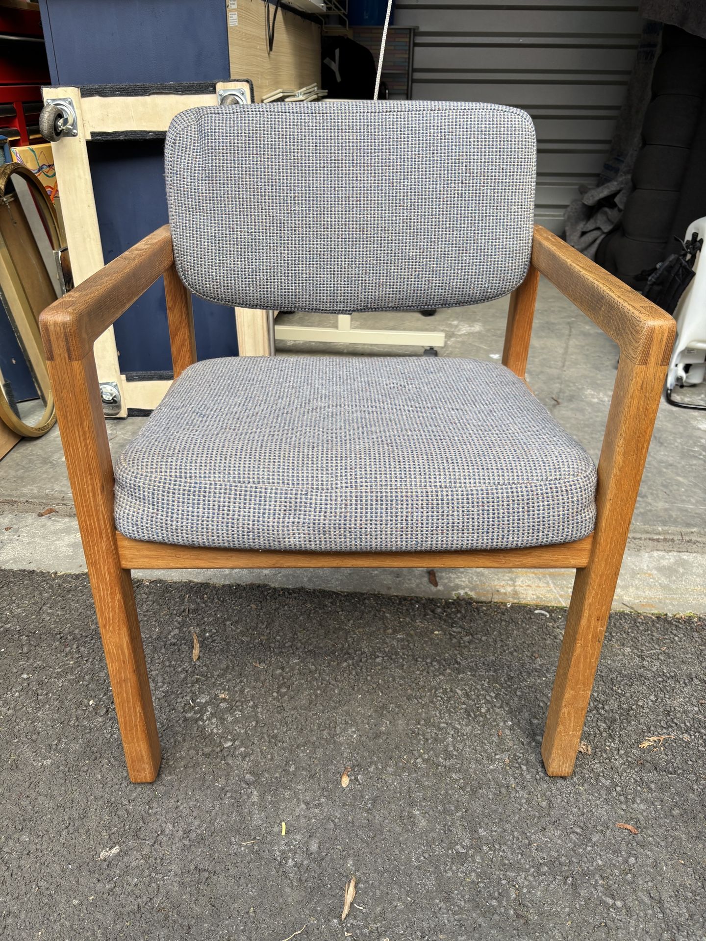 Mid Century Modern Upholstered Wood Frame Home Office Reception Chair