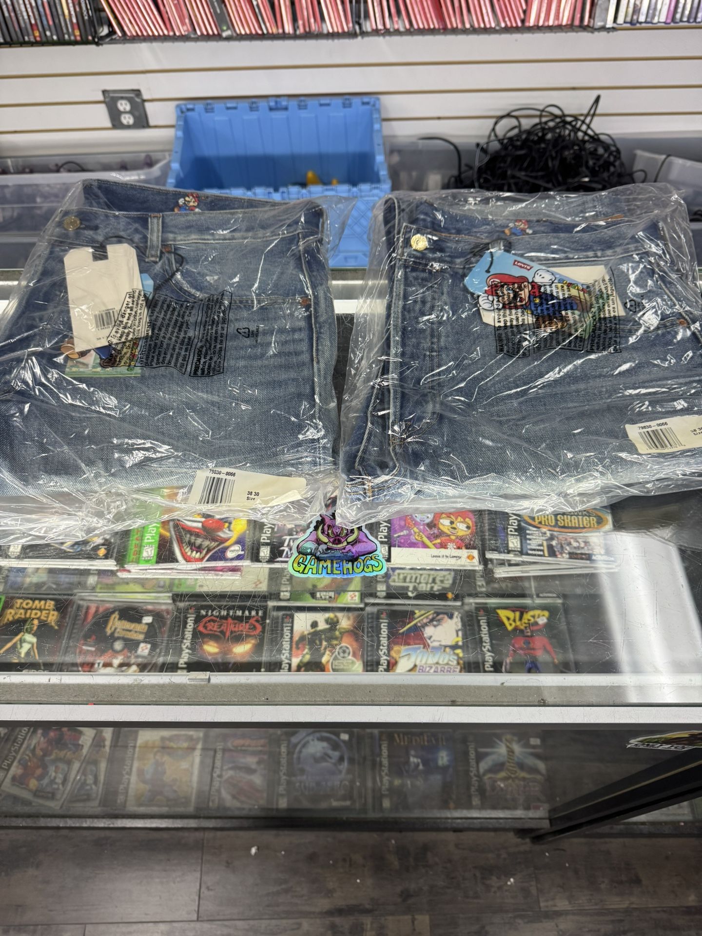 Levi’s X Super Mario Limited Edition 501 38x30 Size DeadStock New Sealed $225 Gamehogs 11am-7pm