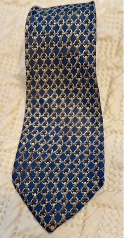 HERMÈS Paris Silk Tie Blue Interlocking Chain Link France