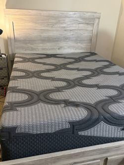 Queen Mattress with Whitewash Wood Bed Frame