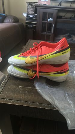 Nike Mercurial Soccer cleats indoor