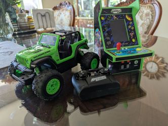 Free Rc jeep W/P Galaga mini arcade machine