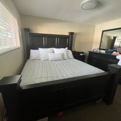 King Bedroom Set 
