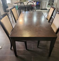 DINING ROOM TABLE