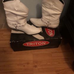 Ladies Brand New boots