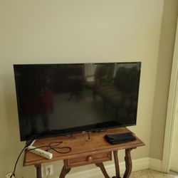 Like New TCL ROKU S4 SERIES 