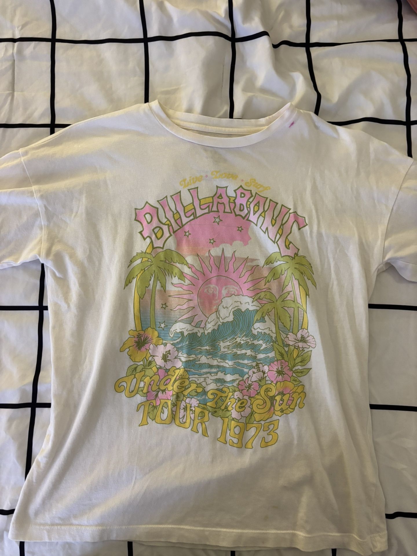 Billabong cute t-shirt