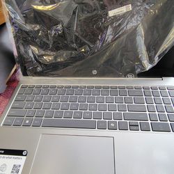 New HP Intel- core i3 ,8gb,15.6 in screen