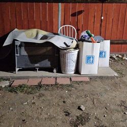 free stuff      bunk bed toys cloth drawers  blankets etc also king size matters bed plastic drawers