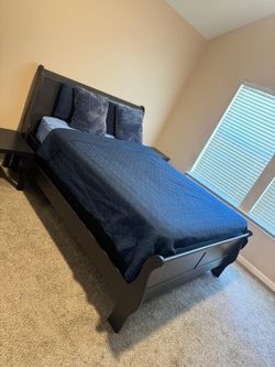 Queen bedroom set
