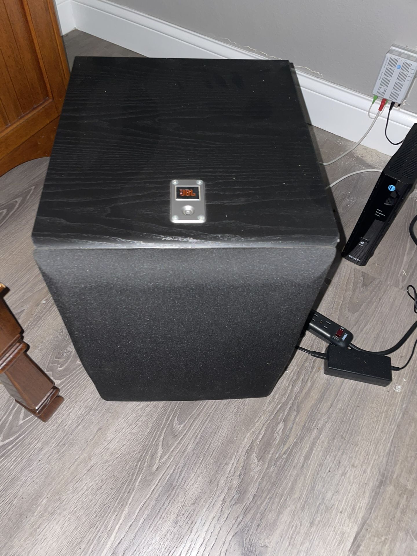 JBL Subwoofer 