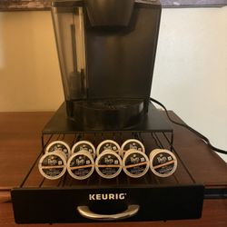 Keurig K40 Coffee Maker + Pod Drawer + 9 Brazilian K-Cups