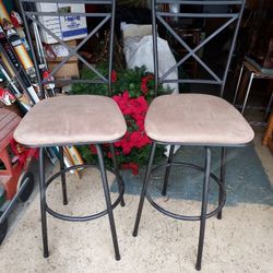 2 Bar Stool Chairs 