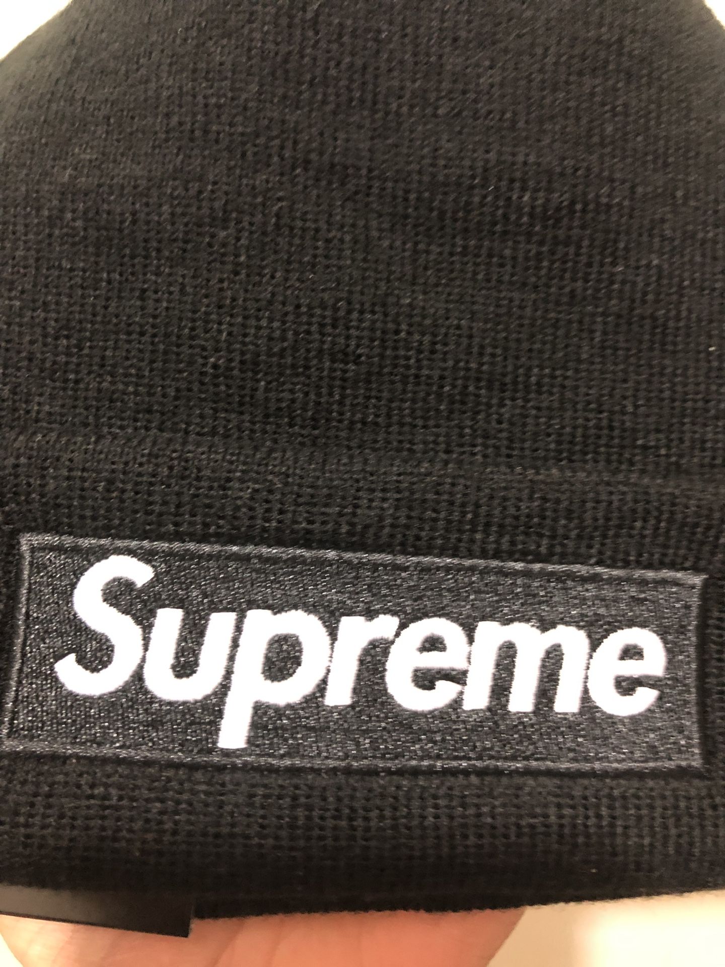 Supreme FW18 new era box logo beanie