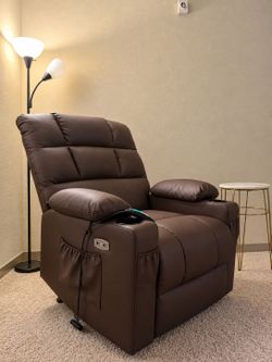 Brown Recliner Chair – Heat, Massage & Reclining | Like New
