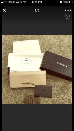 Authentic prada wallet!!! Like new