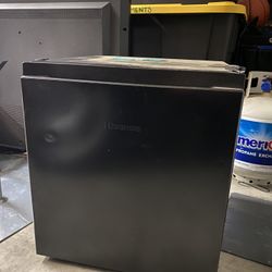 Mini Fridge 