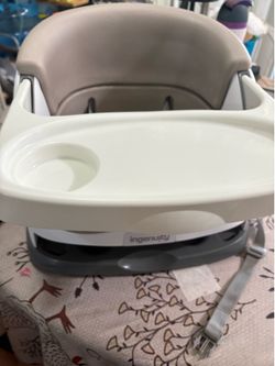 Ingenuity Baby chair