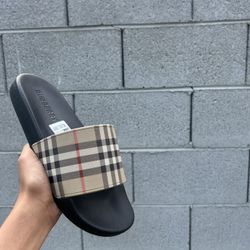Burberry Slides 