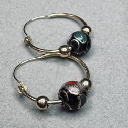 14K Solid Gold Vintage 17MM Hoops w/ Gold Beads & Cloisonné Bead 1.3g