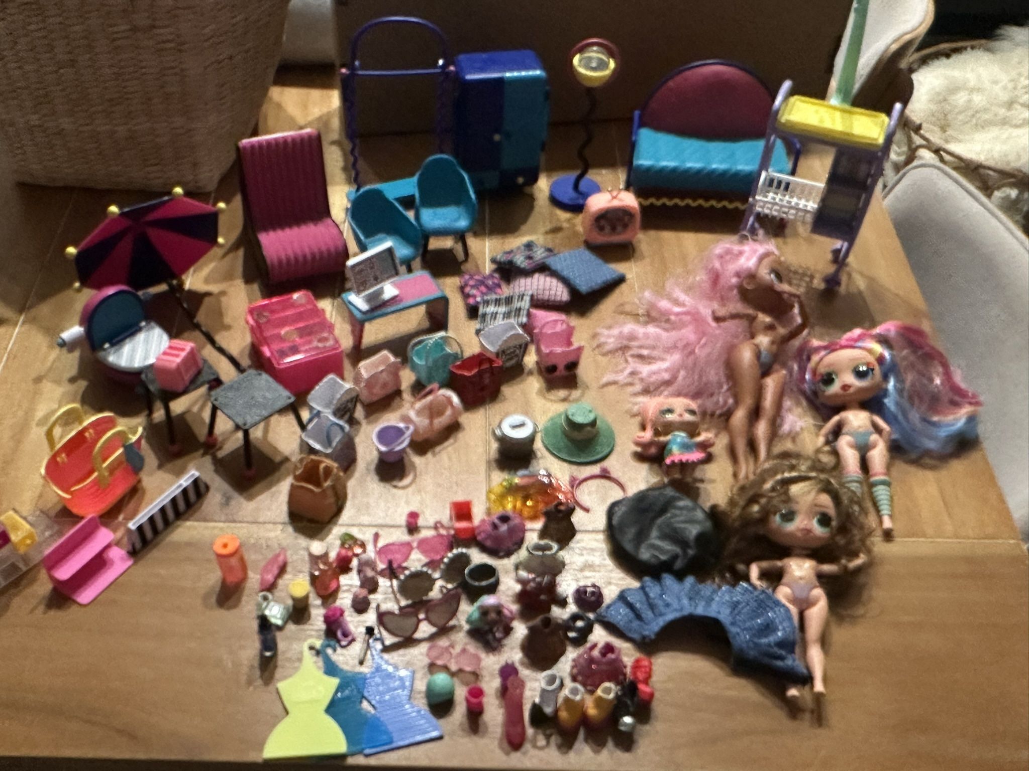 lol Surprise Doll Mansion Furniture Lot With Dolls Clothes Accessories Chair Umbrella Bags