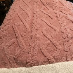 Very Plush Large Blanket.  . 59 Inches X 78 Inches.
