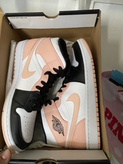 Jordan 1 Arctic Orange Size 9.5 m