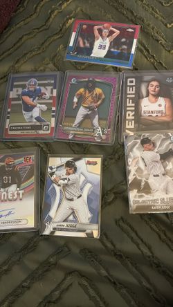 Lot of sports cards