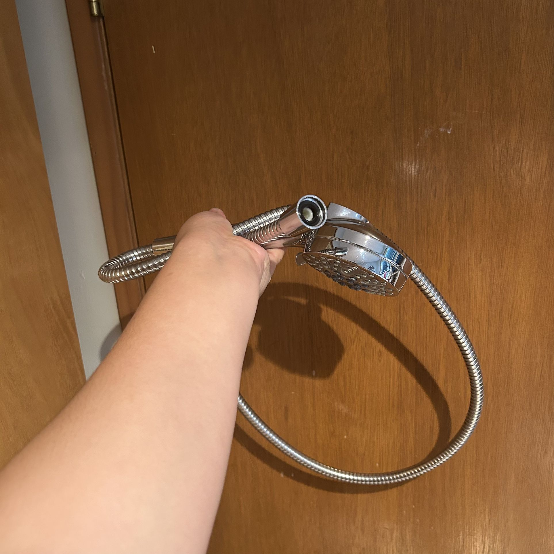 Good Condition Shower Head With Hose