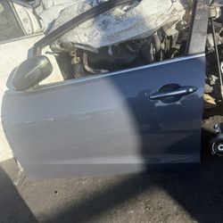 2013 Kia Forte Left Front Driver Door $250