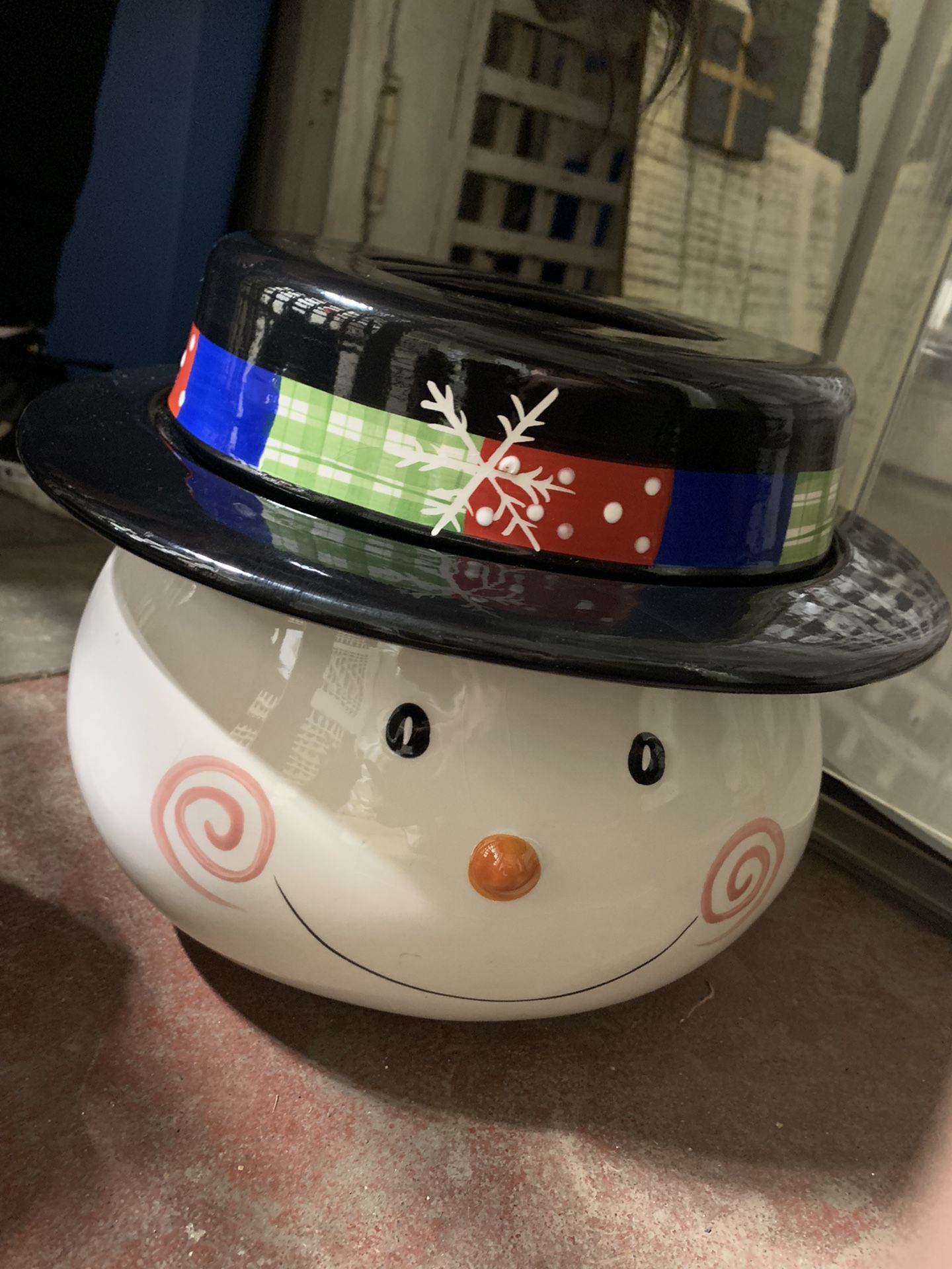 Snowman head cookie jar BRAND NEW