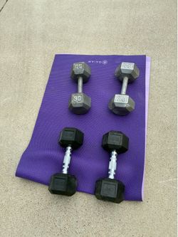 DUMBELLS SET OF 20..30,,,,,