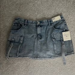 Y2K Orange Kiss Women's Short Cargo Pocket Denim Skirt Light Wash Size Large