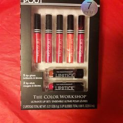 New The COLOR WORKSHOP 5 Lip Glosses And 2 Lipsticks.