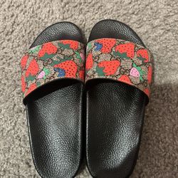 Gucci Slides 