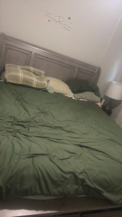 Bed color madera