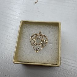 14k gold pendant