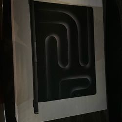 MacBook Pro M4 Chip 14inch 1tb