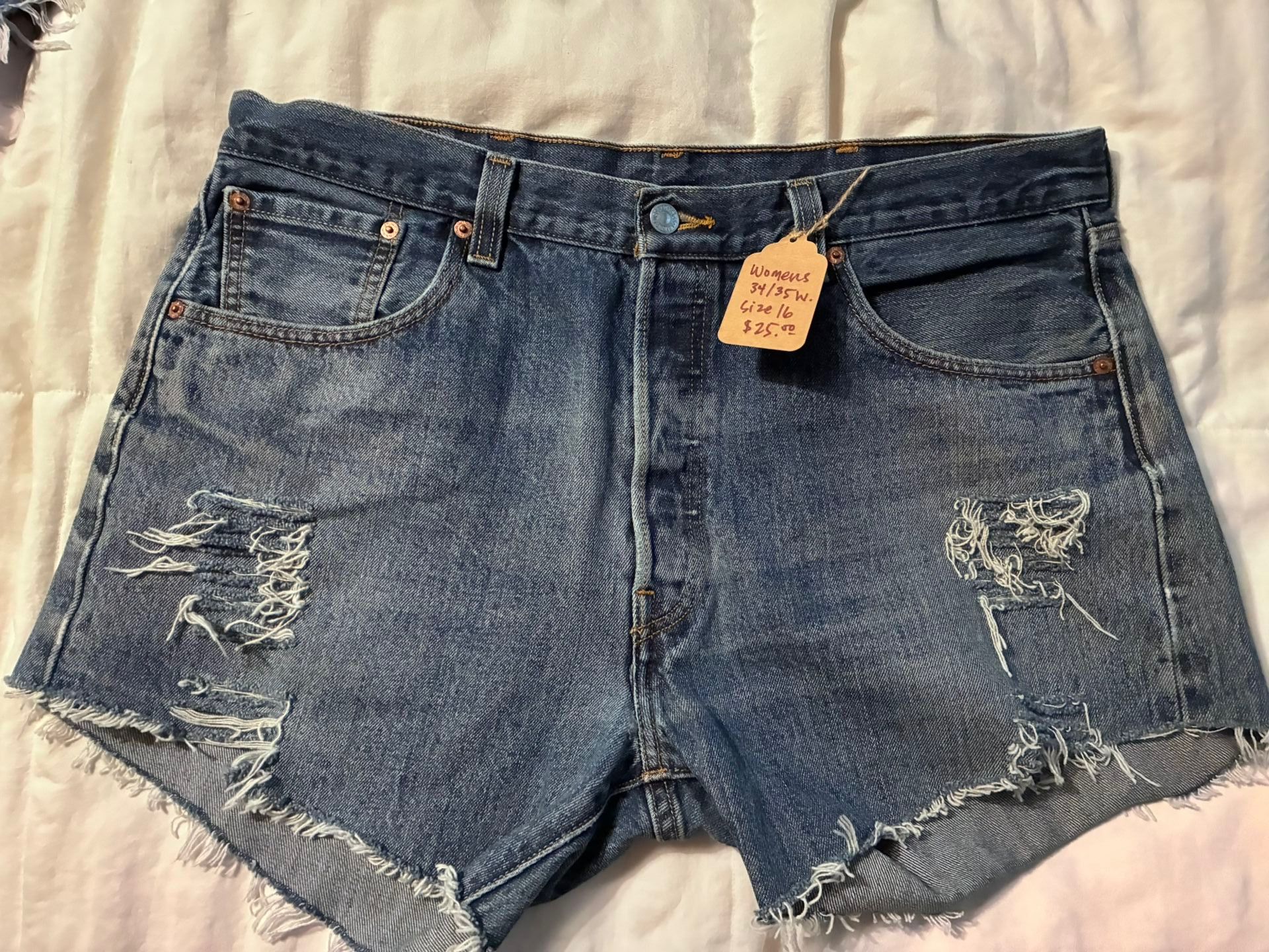 Levi’s 501 Cut Offs