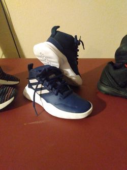Like New Use Kids Shoes Are In Good Condition For Everything 220