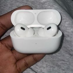Apple AirPods Pro (2nd Generation) with MagSafe Charging Case USB‑C