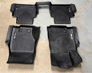 Husky Floor Mats for the First 2 Rows of 2021–2026 Jeep Grand Cherokee L