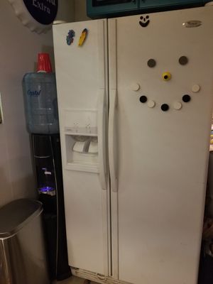 Whirlpool Refrigerator Ed2ghgxmo02 For Sale In Oakland Park Fl Offerup