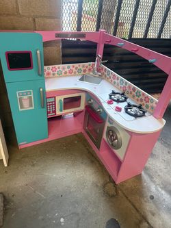 KidKraft Corner Play Kitchen Set