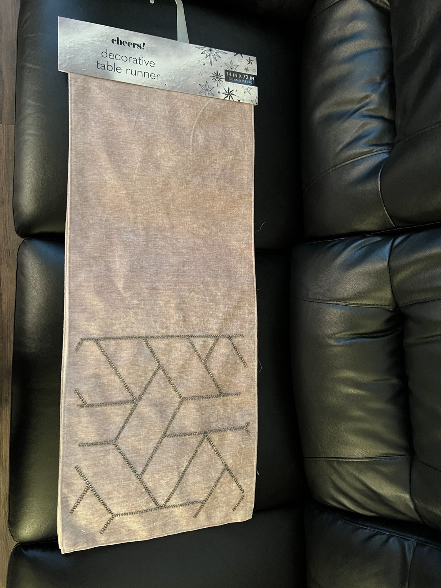 Rose Color Table Runner