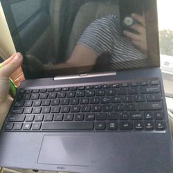 Laptop 