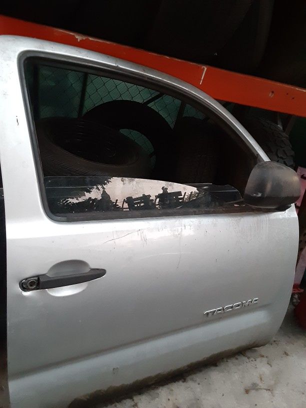 08 Toyota Takoma 
